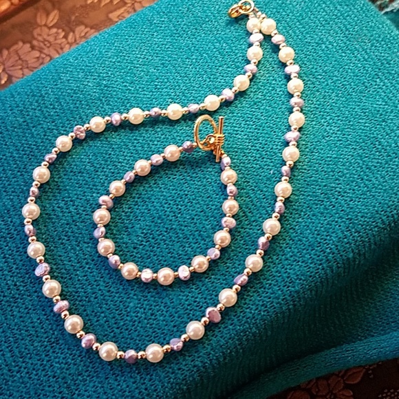 Other - NWOTRiver Pearl Girls necklace & Bracelet Set